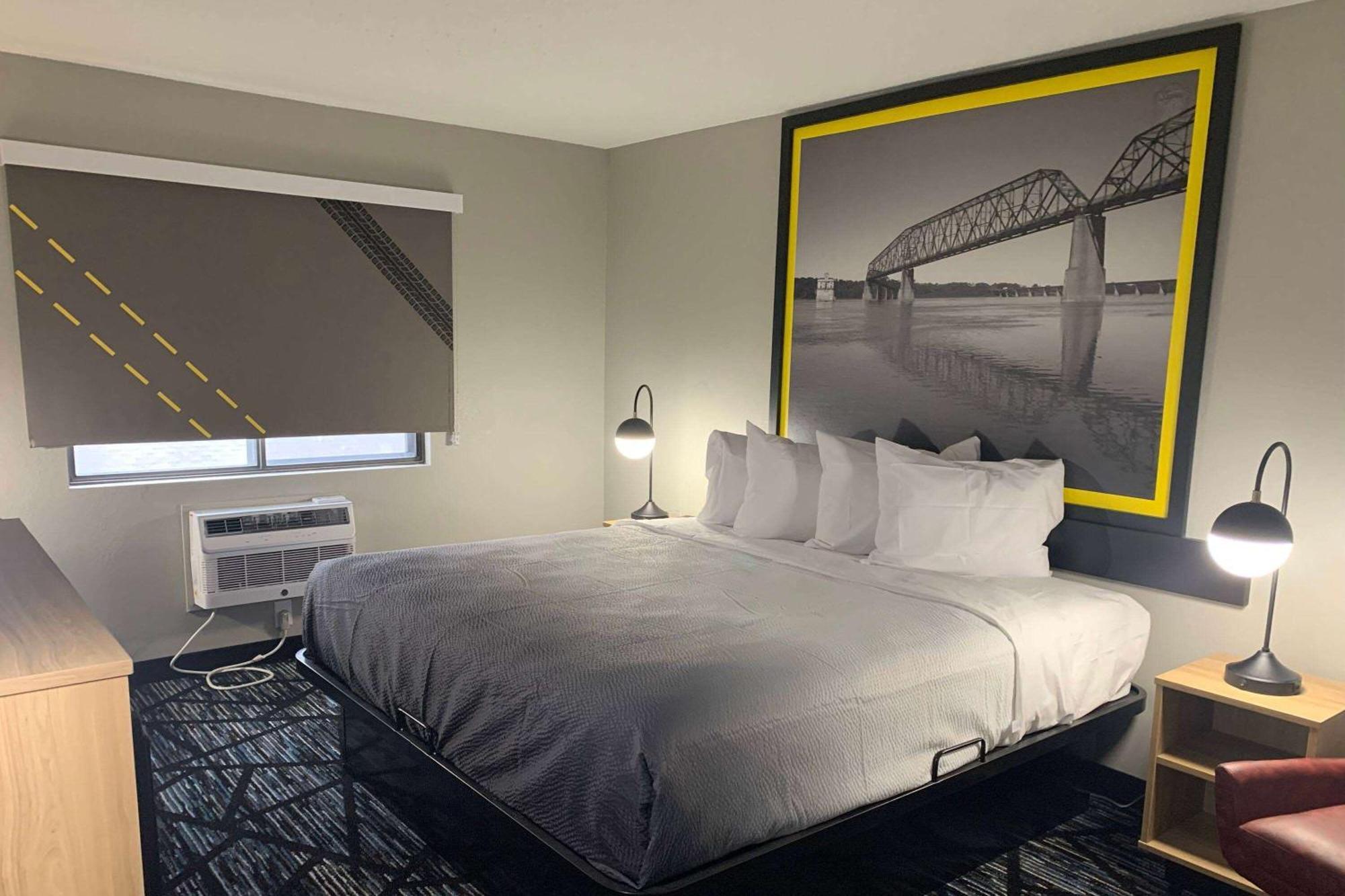 Super 8 By Wyndham Kirksville-University Area Kültér fotó