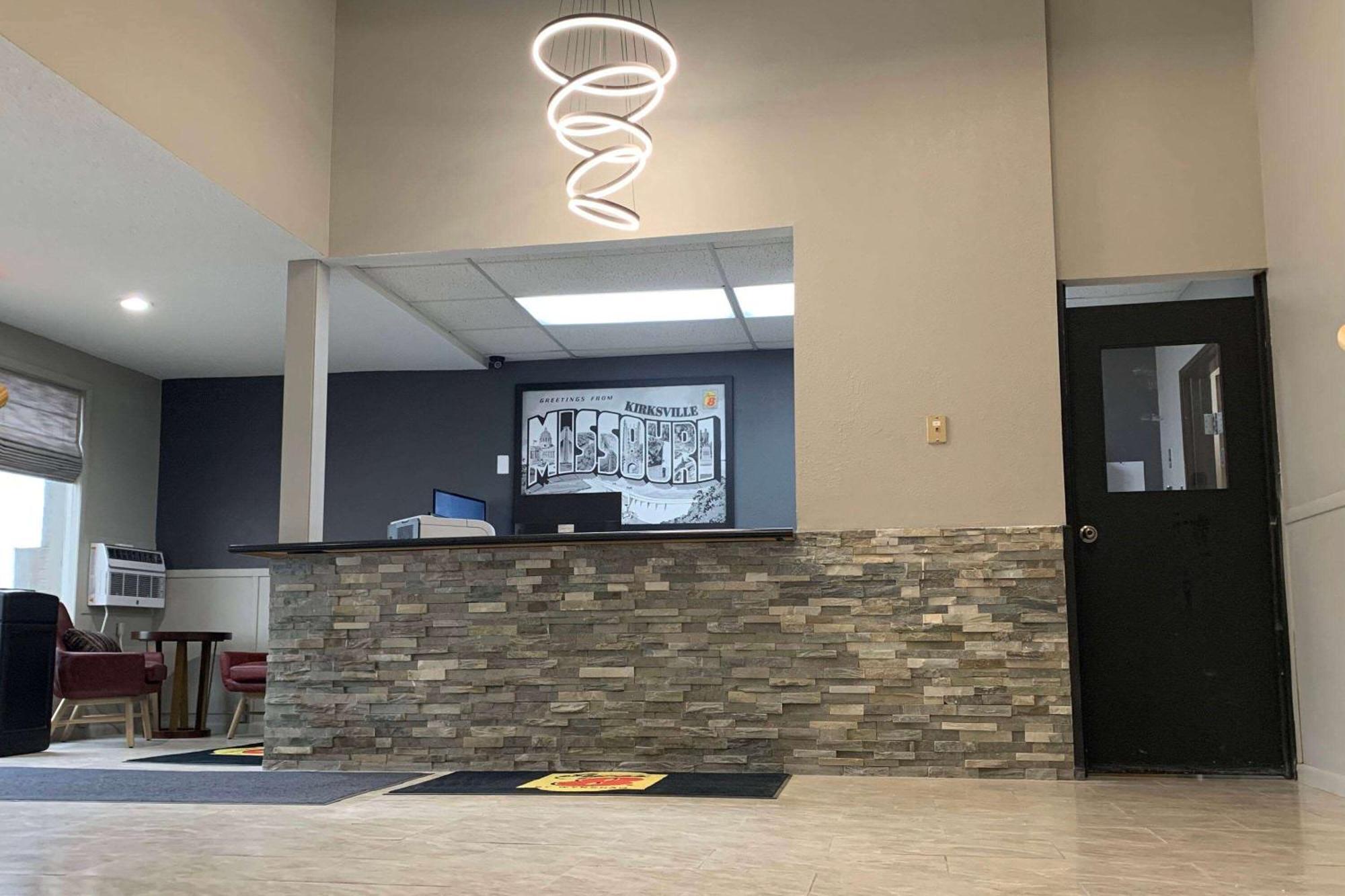 Super 8 By Wyndham Kirksville-University Area Kültér fotó